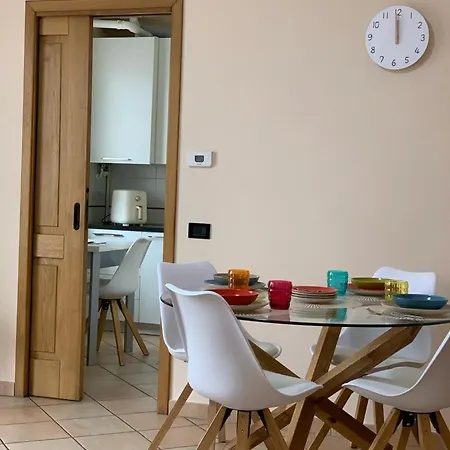 Serenellasullago Apartment