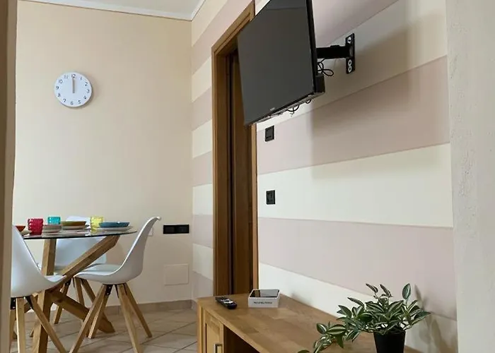 Апартаменты Serenellasullago *